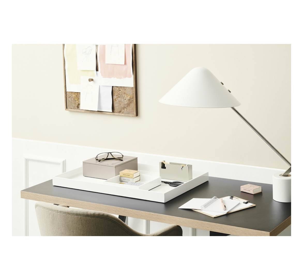 Mojoo_lux-lacquer_Schreibtisch