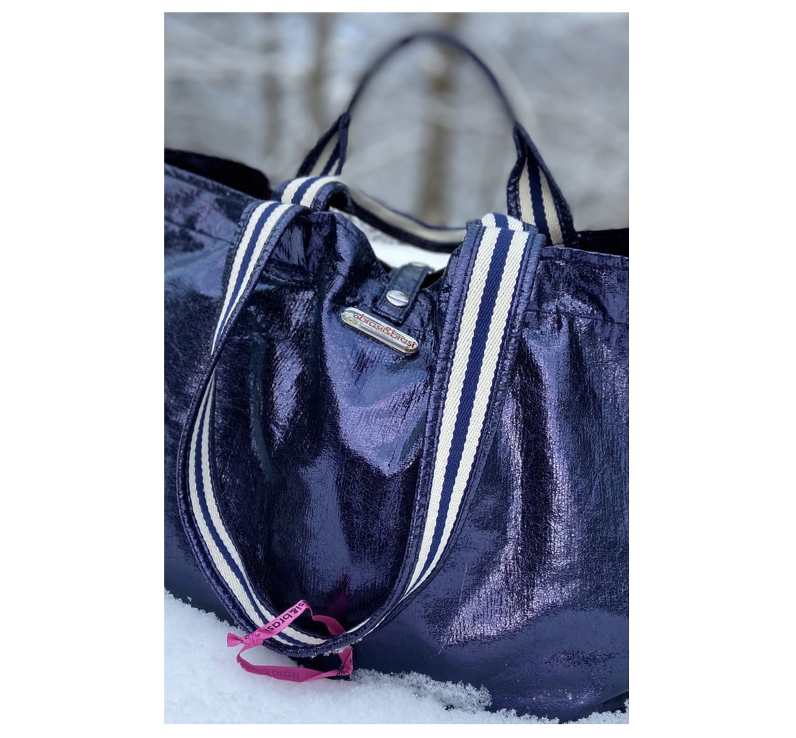 Bigger_Glitter_CLOSE_Metallic_Dark_Blue_Brasi_Brasi3