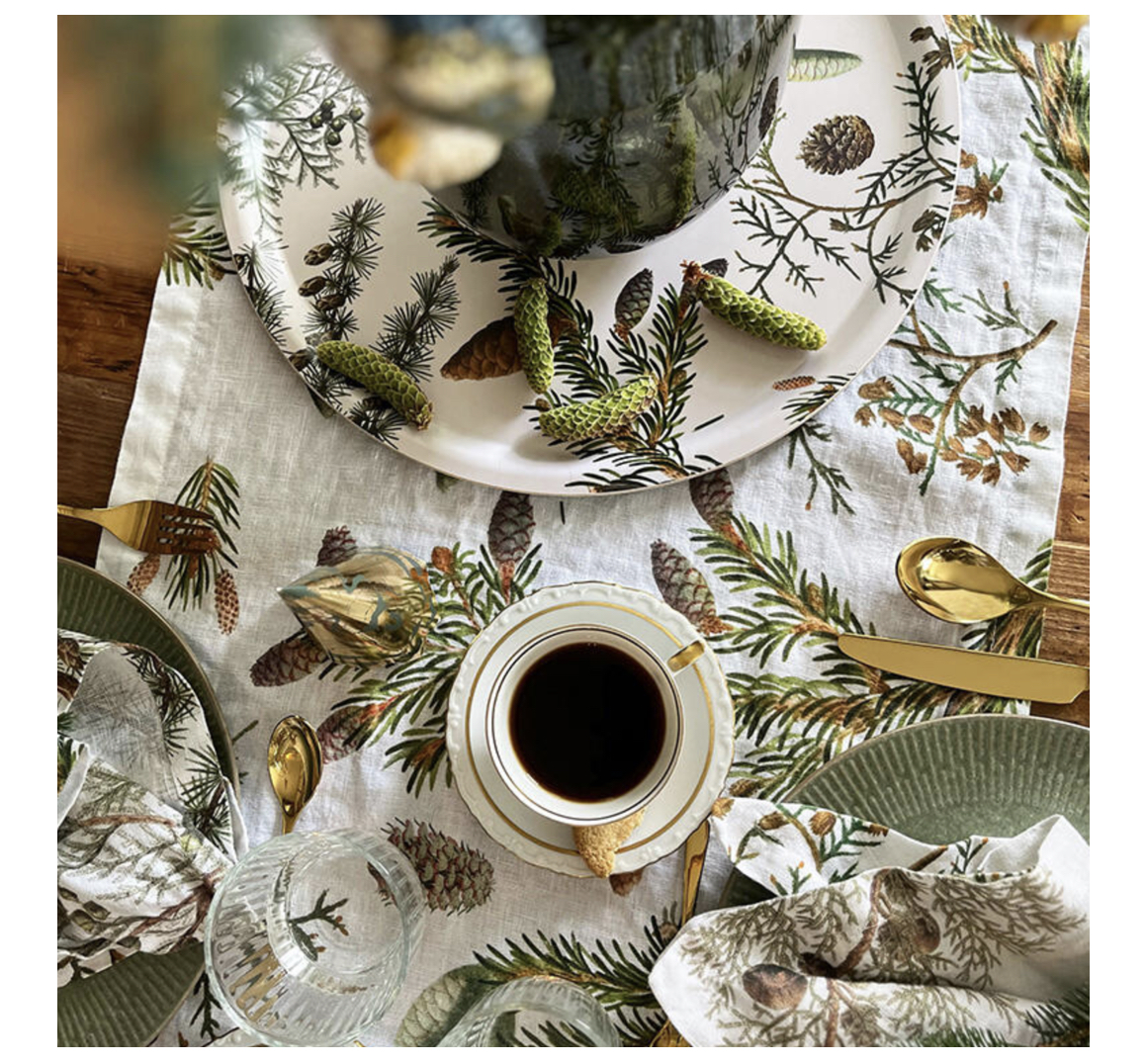 Pine_Trees_Round_Tray_KoustrupCo2