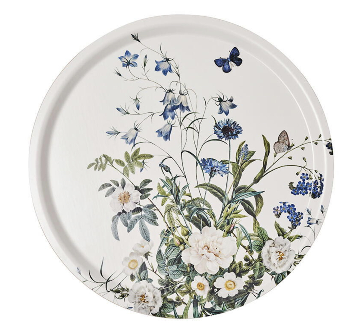 Blue_Flower_Garden_Serving_Tray_round_KoustrupCo Koustrup Co BLUE FLOWER GARDEN SERVING TRAY Serviertablett, rund diameter 38 cm