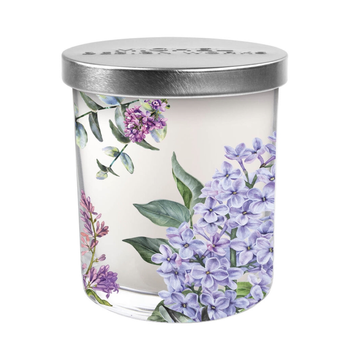 Michel Design Works FRENCH LILACS SCENTED CANDLE IN A JAR Duftkerze im Glas mit Deckel 