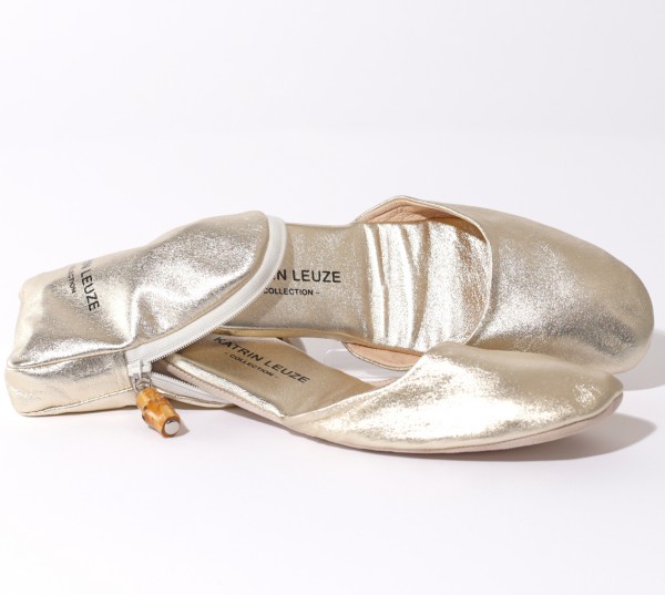 Katrin Leuze SLIPPERS WITH TRAVEL POUCH Reise-Slipper im Etui, Lammnappa-Leder (Metallic Gold)